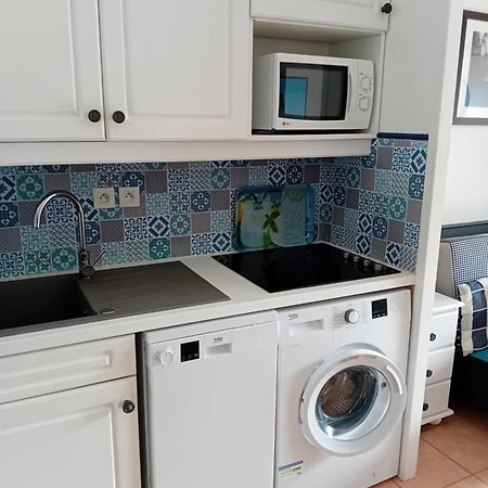 Appartement T2 avec piscine a 100 m de la plage Six-Fours-les-Plages Extérieur photo