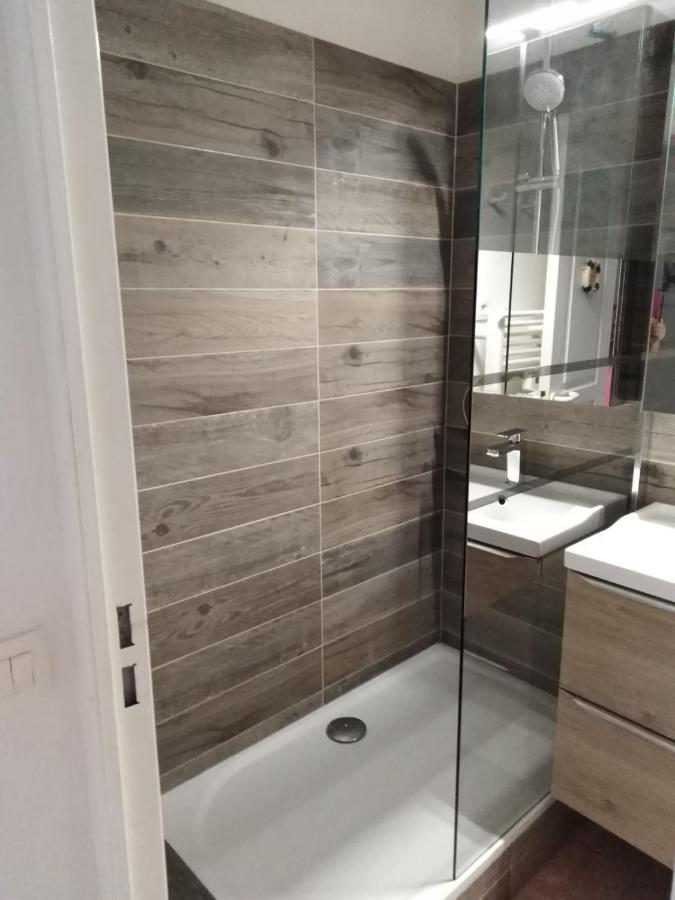 Appartement T2 avec piscine a 100 m de la plage Six-Fours-les-Plages Extérieur photo