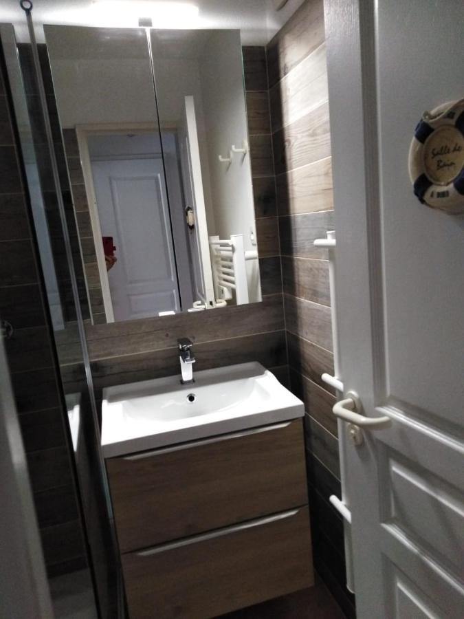 Appartement T2 avec piscine a 100 m de la plage Six-Fours-les-Plages Extérieur photo