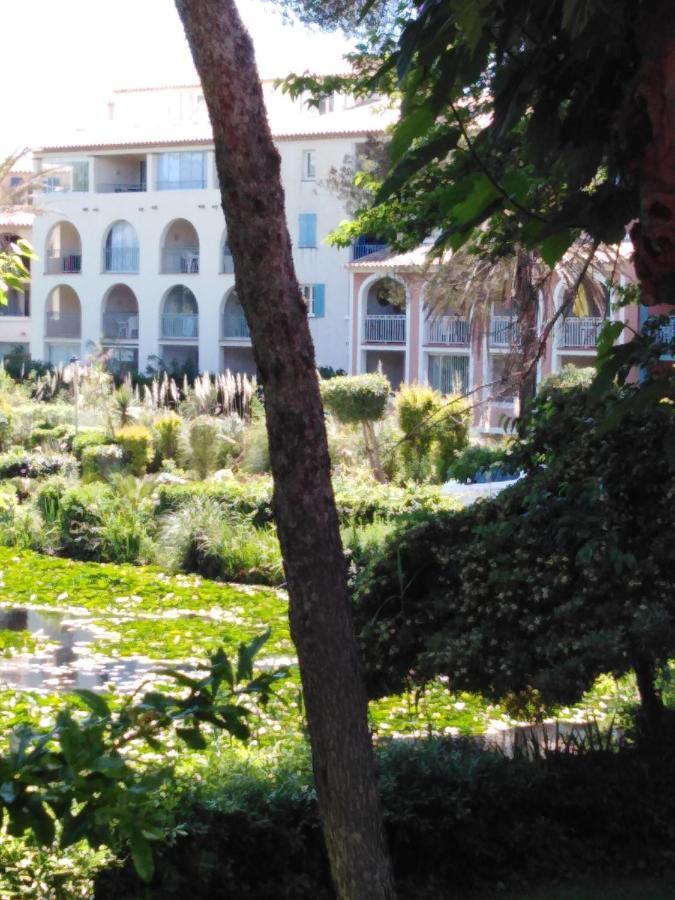 Appartement T2 avec piscine a 100 m de la plage Six-Fours-les-Plages Extérieur photo